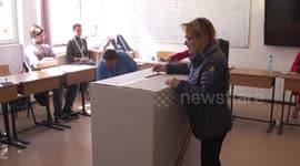 Romania: Mayor of Bucharest leads in Romanian presidential runoff