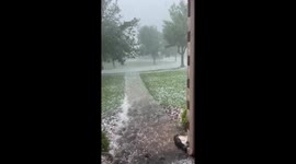 US: Thunderstorms Bring Intense Hail to Northwest Arkansas 4
