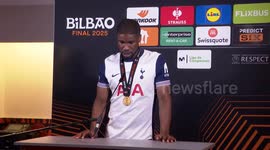 Spain: Tottenham Hotspur footballers press conference - UEFA Europa League