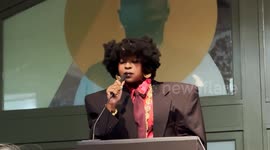 US: Lauryn Hill honors Malcolm X’s 100th birthday with tribute performance in New York