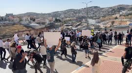 Israel: Israeli police clash with protesters in Umm al-Fahm demanding end to Gaza attacks