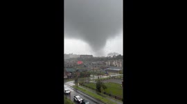 Tornado strikes Chile, hundreds of homes damaged