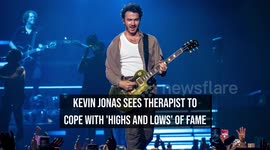 Kevin Jonas sees therapist to cope with 'highs and lows' of fame