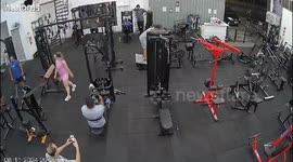 Gym accident caught on camera in Araraquara, São Paulo, Brazil