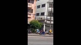 Police catch 'Spider-Man thief' seen scaling the side of building