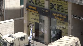Israeli forces conduct simultaneous raids on foreign exchange offices in West Bank