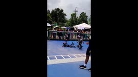Skater Recovers From Fall to Win the Race