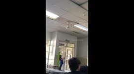 Ceiling fan with one blade spins steadily in Mendoza, Argentina