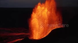 US: Kilauea Eruption Blasts Lava Fountains Over 1000 Feet Into The Sky