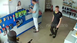 Spain: Woman Uses Pepper Spray To Stop Armed Robber At Gas Station