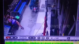 Elderly Man Attacked in Shocking Chain Snatching Incident Outside His Delhi Home — Caught on CCTV