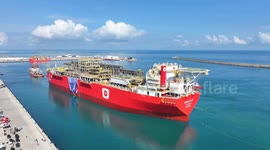 Türkiye: Türkiye’s first floating gas platform reaches Black Sea port