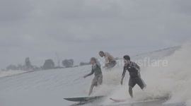 Bono Surfing