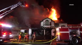 US, Phoenix: Phoenix First Alarm Defensive House Fire
