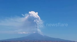 Mount Etna volcano eruption sends ash clouds towering over homes
