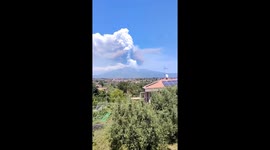 Mount Etna volcano eruption sparks panic in Sicily