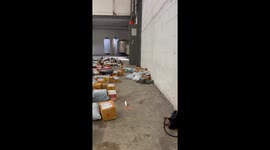 Postal staff shocked by parcel that does not stop vibrating