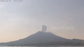 Japan: Ash Plume From Sakurajima Reaches 3500 Meters In 137th Explosion Of The Year