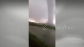 China: Tornado sweeps across rural north China villages, damaging homes, power lines