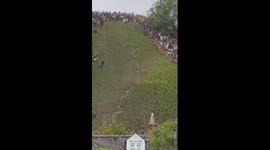 Flying man steals the show with over  21M views at Gloucester Cheese Rolling 2025