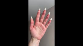 Optical illusion nails art