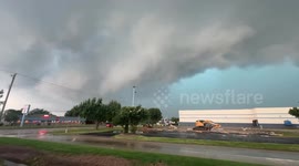 US: Tornado Confirmed Near Norman, Oklahoma 3