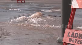 US, Los Angeles: Eagle Rock Water Main Break