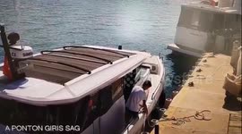 Türkiye: MOMENT - CCTV captures yacht explosion with passengers on board in Türkiye