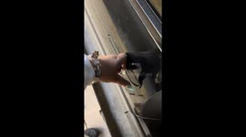 How am i supposed to open my car door with these claws the long nail life struggle is Real