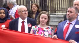 UK: ‘Red Line for Palestine’: Protesters surround UK parliament, demand Israel arms embargo