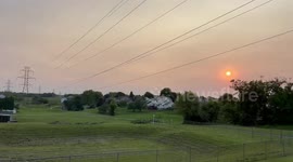 US: Wildfire Smoke from Canada Darkens Skies, Air Quality Deteriorates 2