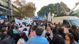 Argentina: Massive march in Congress against the Milei government's austerity measures.