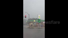 US: Sirens go off during tornado warned storm in Independence