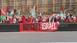 UK: Thousands of people took to the streets demanding sanctions against the Israeli state