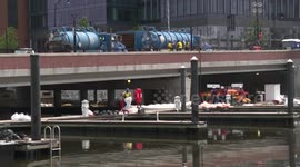 US: 2,000 gallons of oil spill in Baltimore prompting cleanup and security response