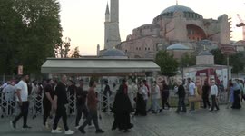 Türkiye: Muslims mark Eid al-Adha with prayers in Istanbul