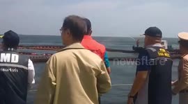 Tanker ship leaves 20,000-litre oil slick near Pattaya beach in Thailand