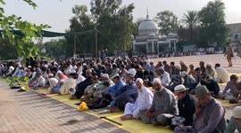 Pakistan: Muslims perform Eid al-Adha prayer in Pakistan's Rawalpindi