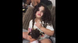Little girl complains about mom’s hair combing in Miami, Florida