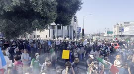 Los Angeles: ICE Raids Spark Protest Riot