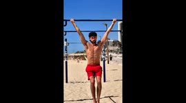 Man Performs Full 360-Degree Skin The Cat