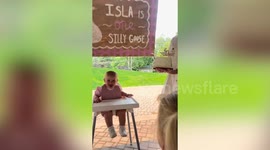 Music-loving tot cannot stop beaming as loved ones sing her 'Happy Birthday'