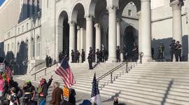 US: California protests continue over ICE detentions of migrants (2)