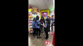 Watch how Chinese staff dealt with suspected shoplifters in Australia