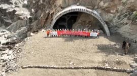 Pakistan: China-built 1,403-meter highway tunnel dug through in Pakistan