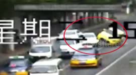 Car changing lane jacks up another car