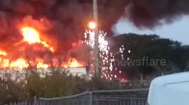 Large tyre factory fire