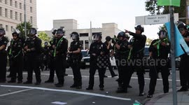 CA: Los Angeles Protests Continue into the Fourth Day