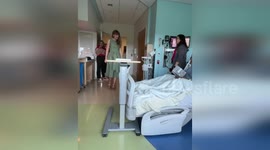 US: Taylor Swift's Heartwarming Hospital Visit Brings Joy to Young Patient