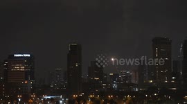 Israel: Iran launches new missile attack on Israel, rockets seen over Tel Aviv (2)